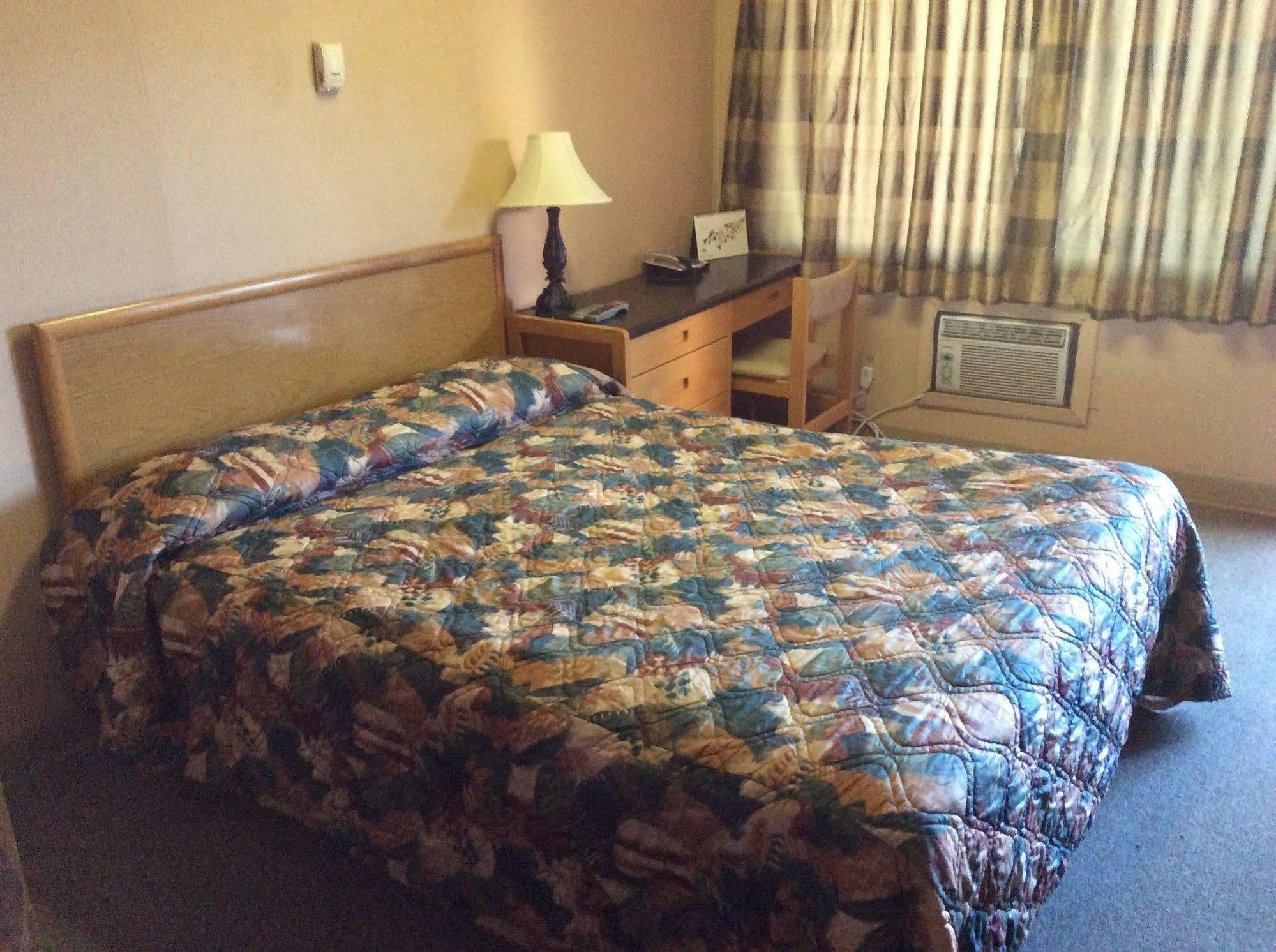 Parkwood Motor Inn Sundre Ngoại thất bức ảnh